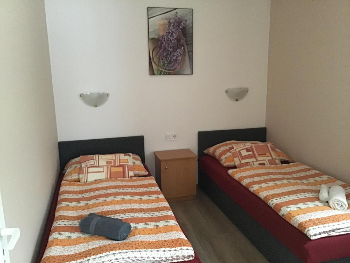Dravecz Apartman Balatonlelle Dış mekan fotoğraf
